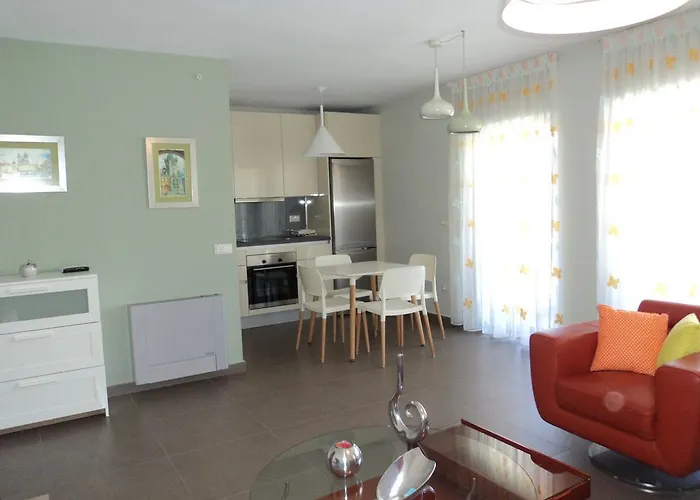 Violeta Apartments
